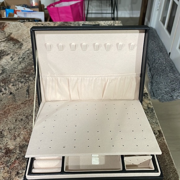 Jewelry Box - Picture 5 of 5